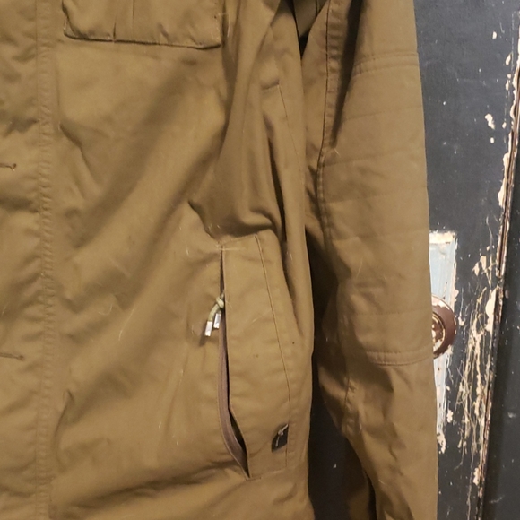 MEN'S Utility Snowboard Jacket (0g Fill) - Picture 8 of 12